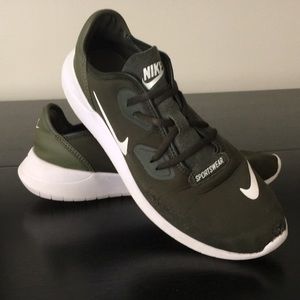 Nike Hakata Running Shoes